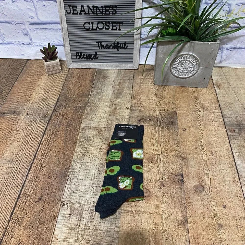 đâExpressionsâAvacadoâToastâSocks - Picture 3 of 4